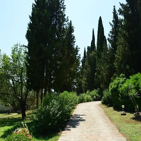Ipiros Πανσιόν Γουβιά
